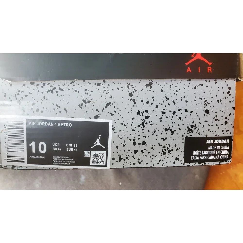 Jordan 4 Retro Metallic Red. Size 10